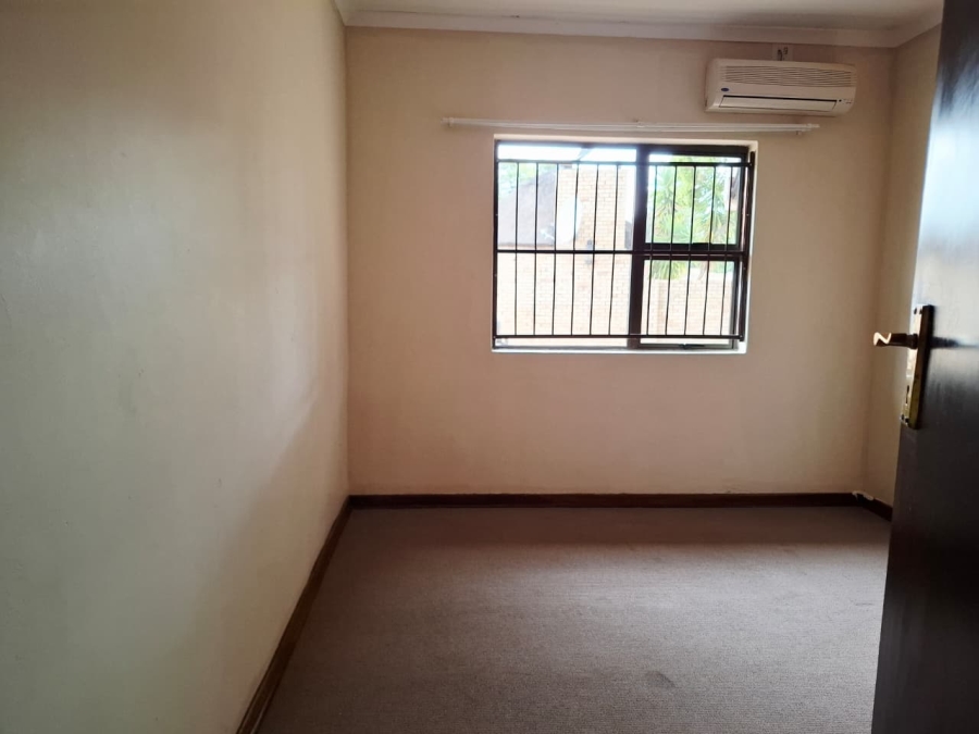 6 Bedroom Property for Sale in Universitas Free State